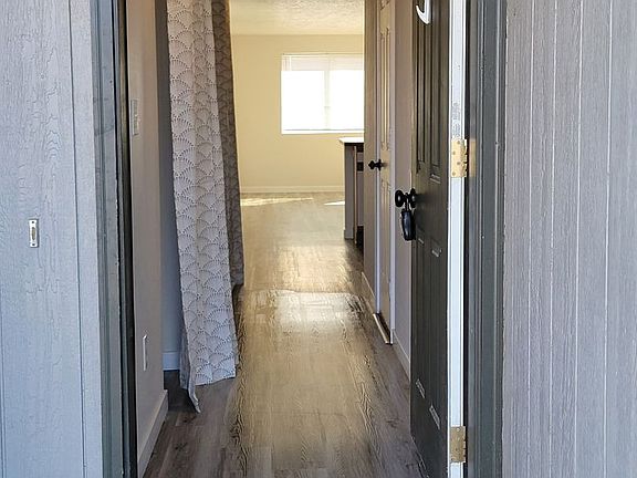 2nd image of 546 NE Larch Ave