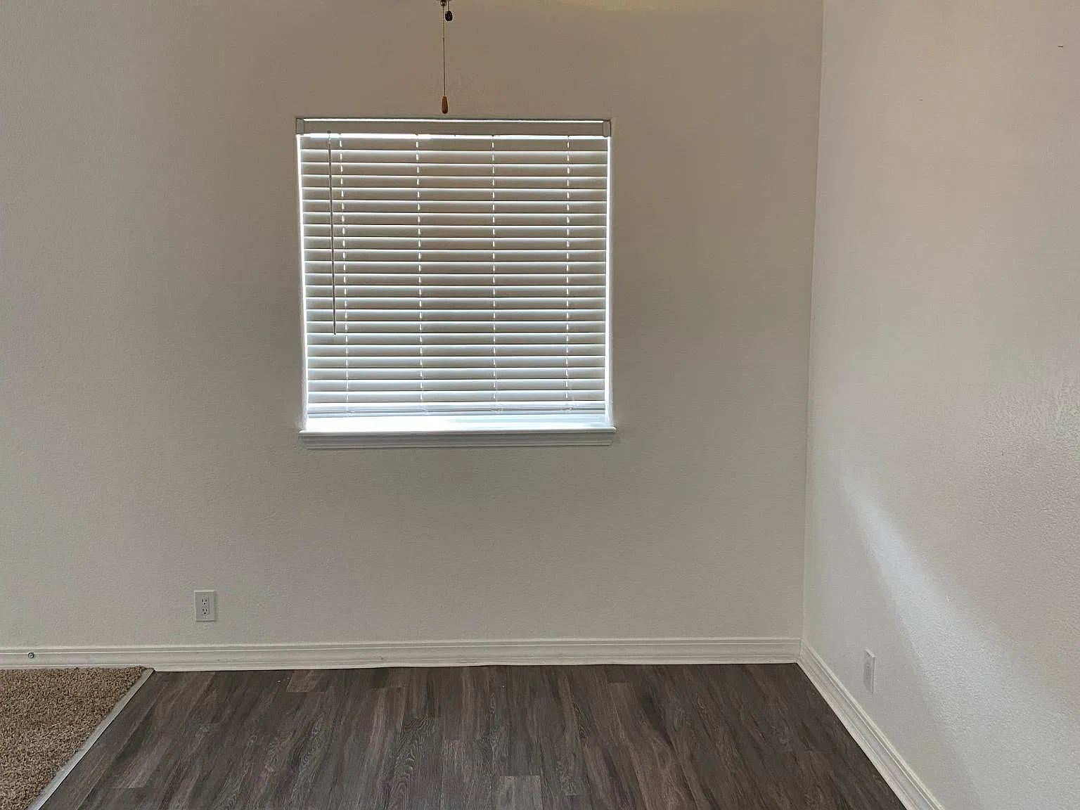 2 bed, 950 sqft, $1,700 — Photo 4