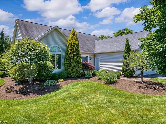 2nd image of 2080 Fairway Cir