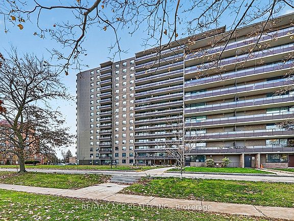 4th image of 180 Markham Rd #311