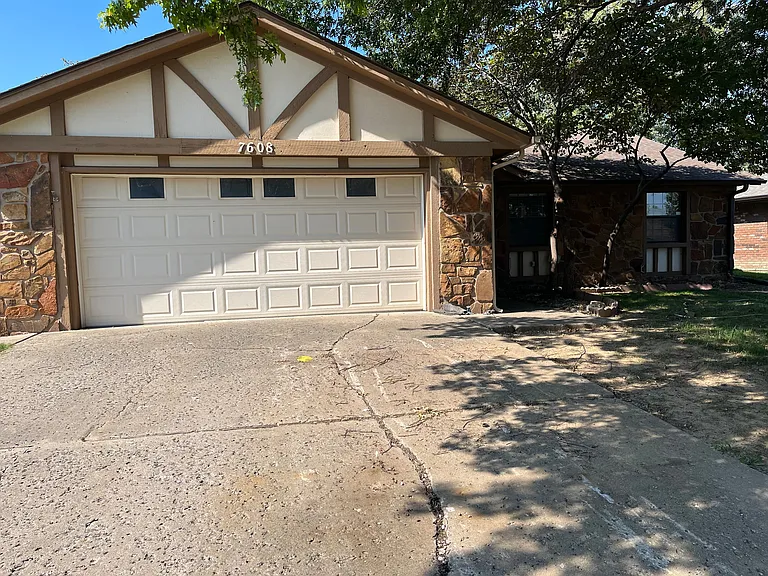 7608 N 122nd East Ave — Photo 7