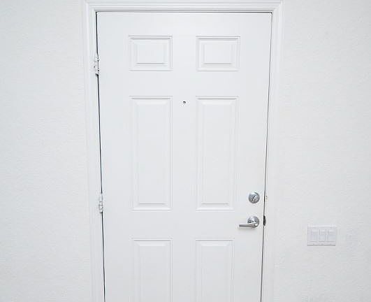 4th image of 1111 Washburn Ct