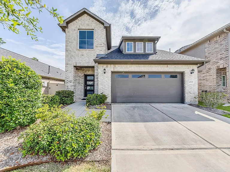 40615 Guillemont Ln — Photo 1