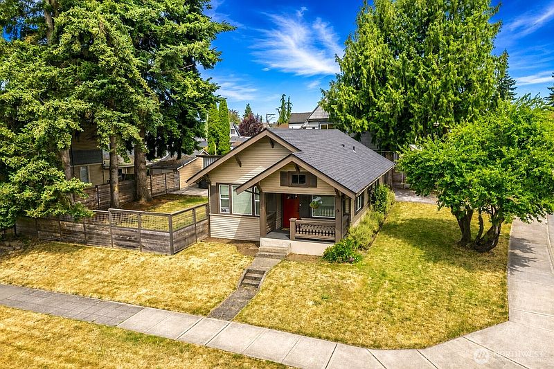 2nd image of 3615 26th Street