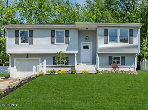 16 Nevada Drive, Hazlet, NJ 07730