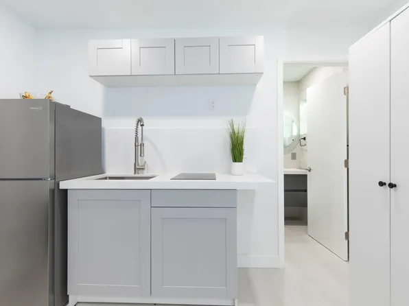 1826 Jefferson St, Hollywood, FL 33020