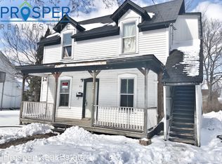 913 8th St E, Menomonie, WI 54751