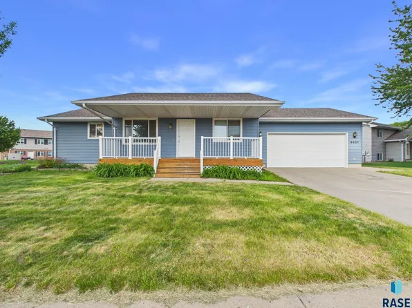 4401 W Antelope Dr, Sioux Falls, SD 57107