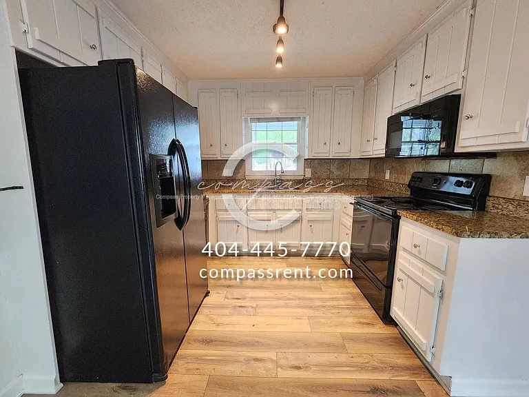 142 Wanda Ave — Photo 9