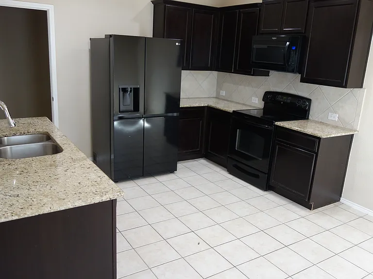 12221 Big Rock Dr — Photo 6
