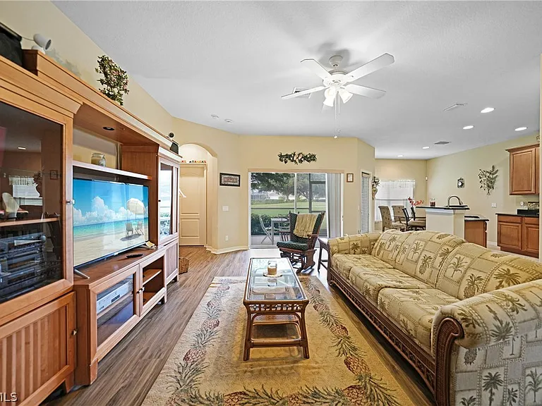 2454 Blackburn Cir — Photo 9