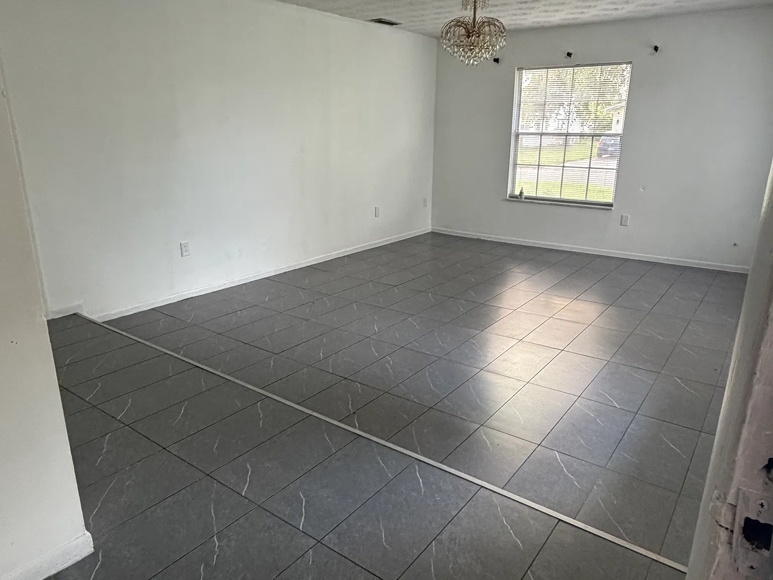 705 Paul St — Photo 3