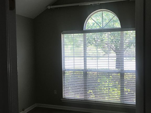 4th image of 59 Long Lake Dr