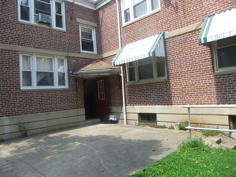 Neat Two Bedroom 1st Floor Co-op