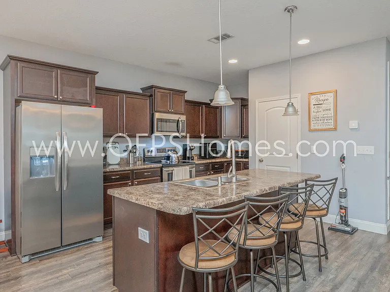 193 Johnson Ct — Photo 12