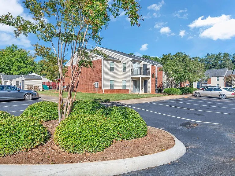 Summit Eastchester — Photo 23