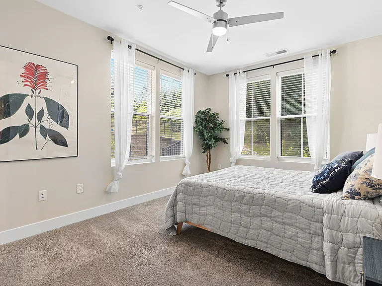 Parkview at Spring Hill Apartments — Photo 5