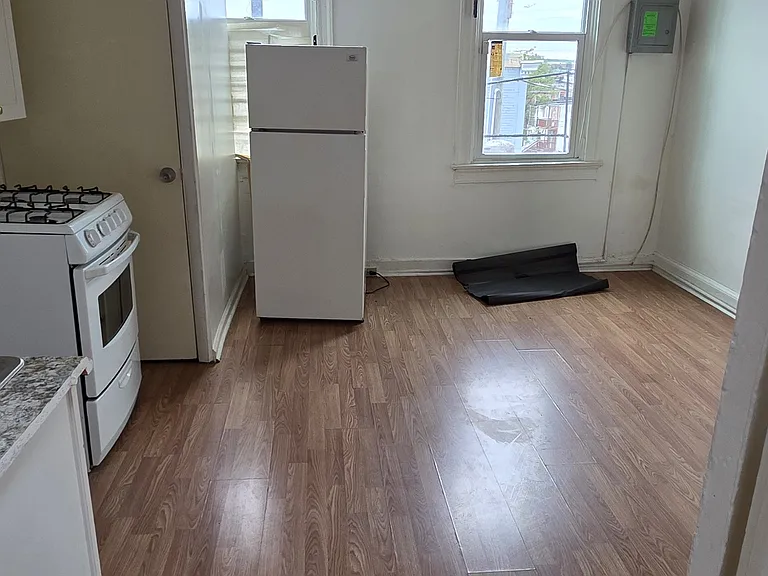 2920 Parkwood Ave #3 — Photo 4