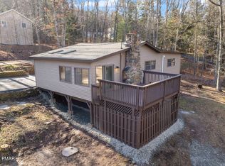 5208 Mountain Top Dr S, Saylorsburg, PA 18353