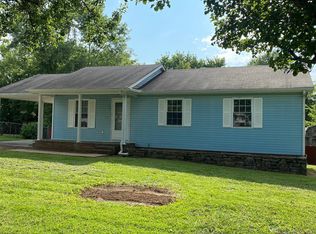 107 Reaves Cove Rd, Columbia, TN 38401