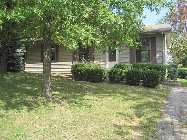 1st image of 317 Woodcross Pl