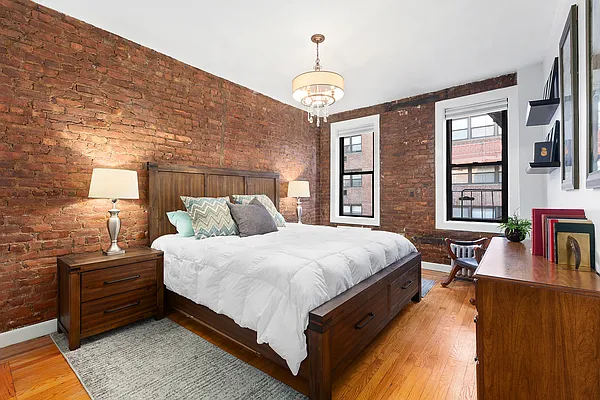 Sold by Compass | media 9