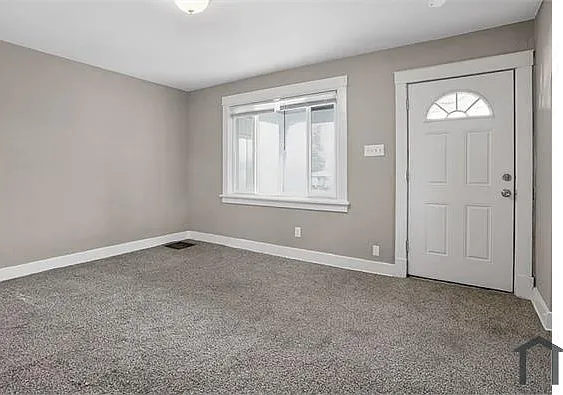 511 Wyncotte St — Photo 3