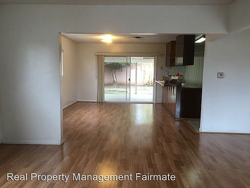 5th image of 1456 Belmont Ave
