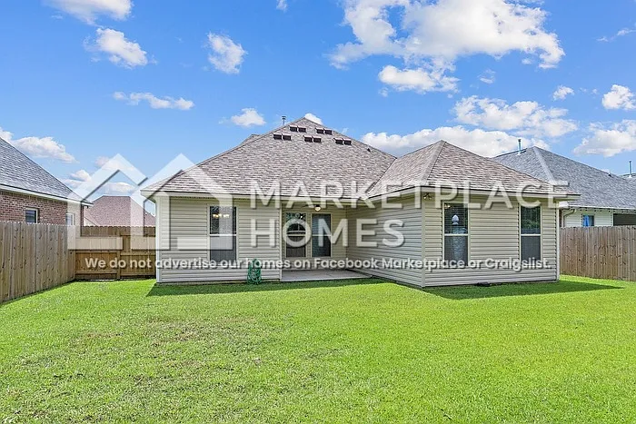 462 Lake Breeze Dr — Photo 17