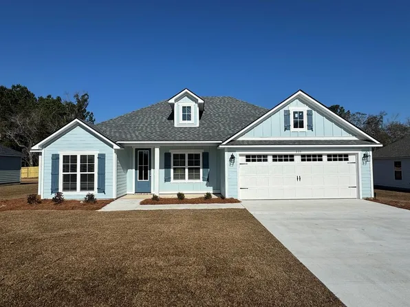 335 Barry Field Cir, Hahira, GA 31632