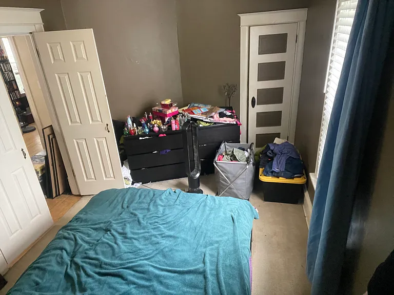 1403 Washington St NE #1 — Photo 8