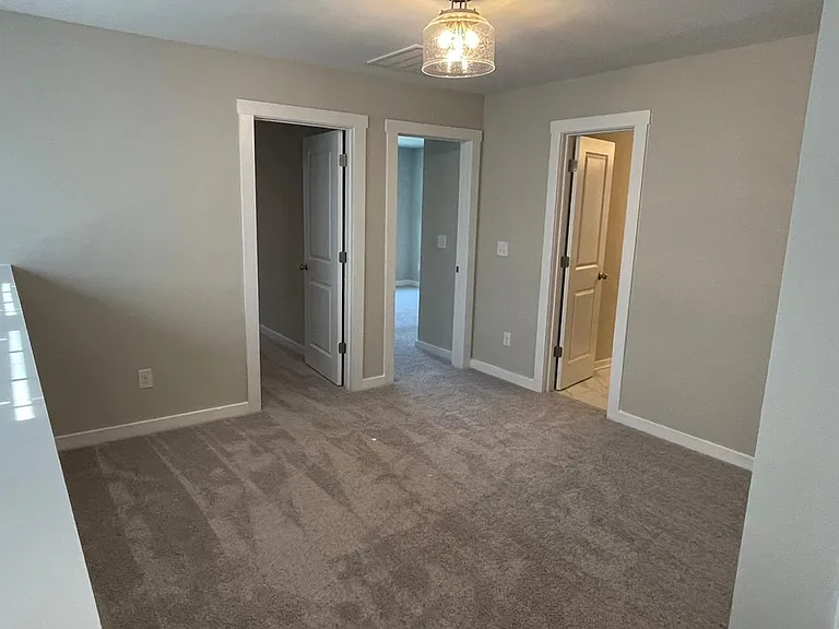 804 Lew Dr — Photo 8