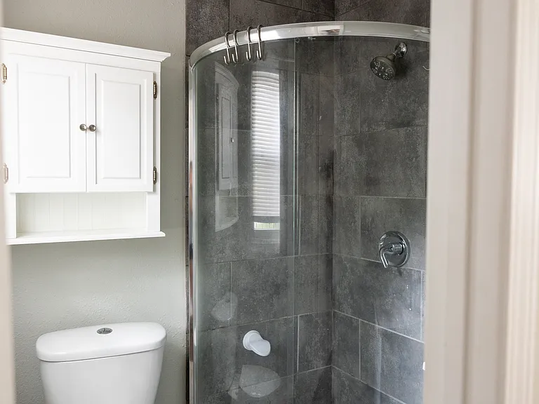 En Suite Bathroom