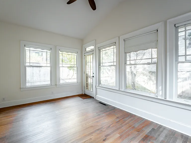 195 Flora Ave NE — Photo 10