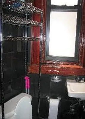 Rented by Adina Realty | media 48