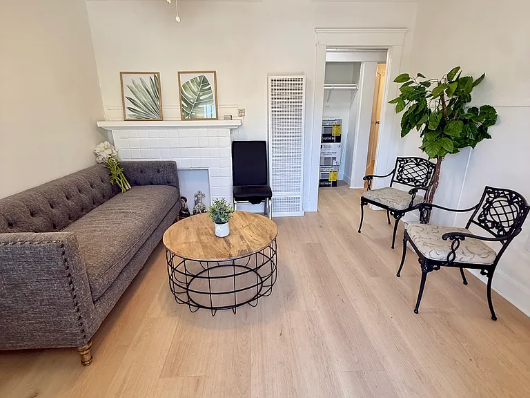 3011 Walton Ave — Photo 8