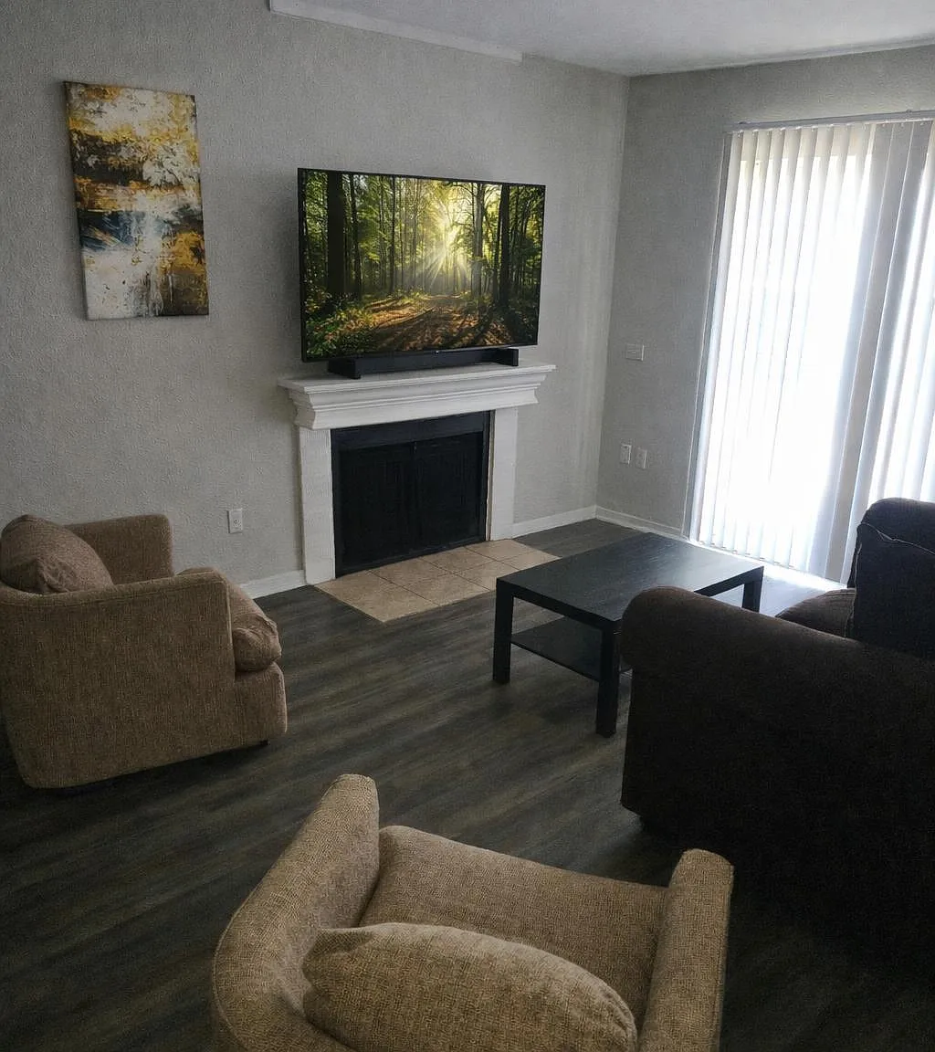 2 bed, 2.0 bath, 989 sqft, $936 — Photo 4