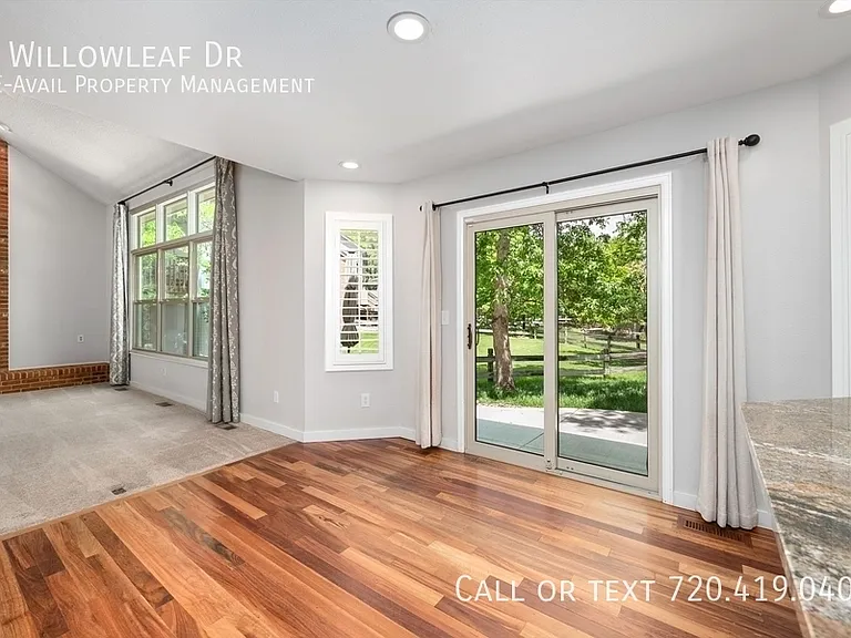 8 Willowleaf Dr — Photo 23