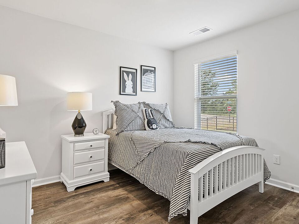 1st image of 212 Crystal Falls Ct