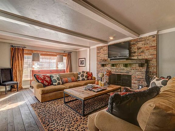 2nd image of 3417 Persimmon Creek Dr