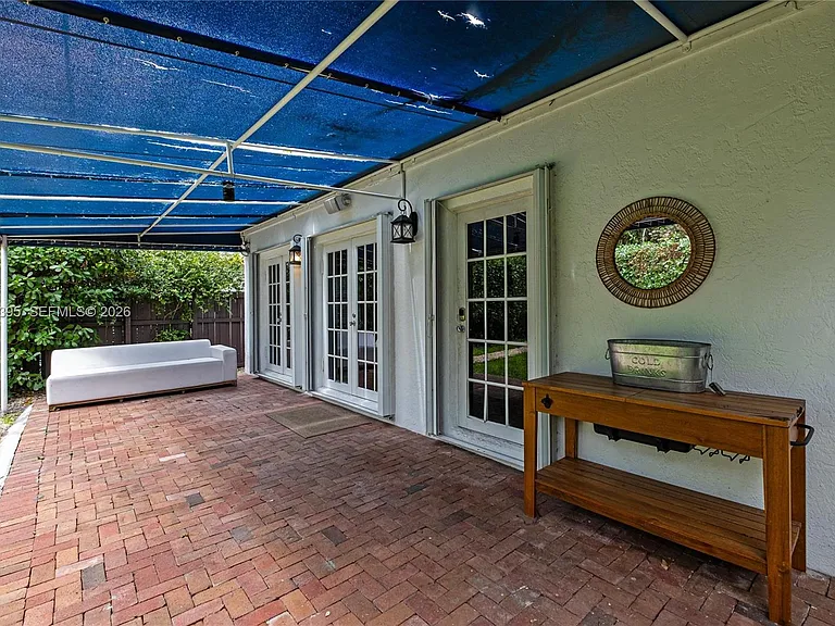 4150 Ventura Ave — Photo 32