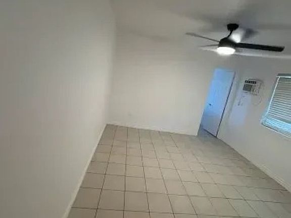 3rd image of 16429 Chestnut St APT B