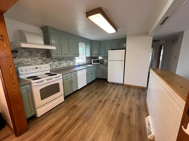 4521 W Chicago St — Photo 10
