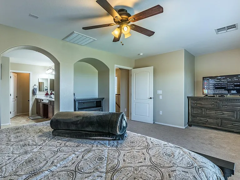 1628 E Canyon Creek Dr — Photo 28
