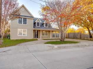 1633 Trinity View St, Irving, TX 75060