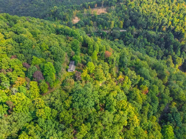 2547 Belles Fork Rd, Manchester, KY 40962