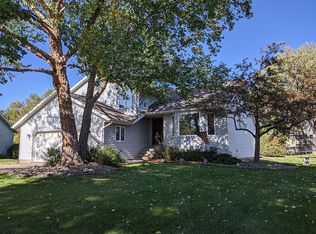 933 Park Pl, Onalaska, WI 54650