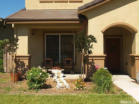 3rd image of 442 Shadow Creek Ave
