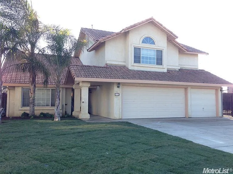 1023 Santa Maria St photo 1