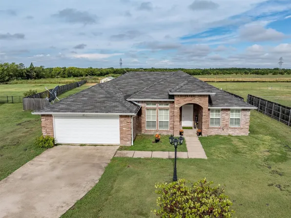 3252 Gunsmoke Dr, Farmersville, TX 75442